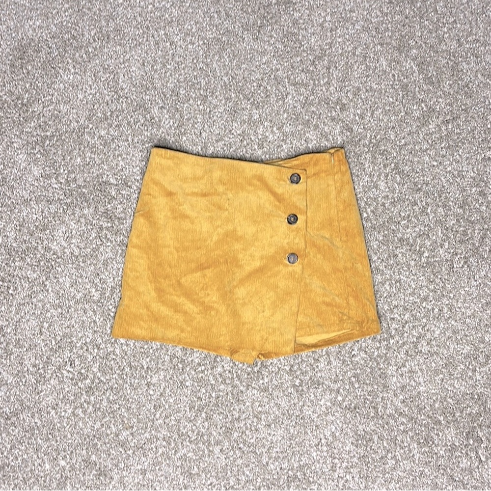 Women’s Golden Skorts